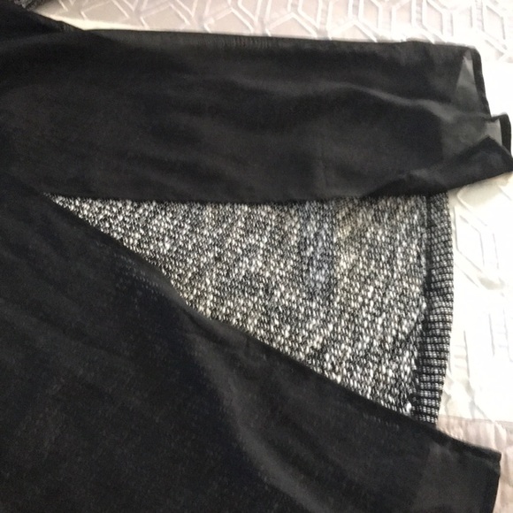 Top - Picture 5 of 7